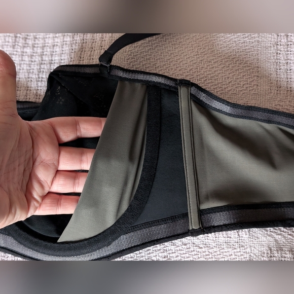 ⚡⚡🆕🫦👀NWT Bandeau bra w/ underwire and detachable straps No UNIBOOB :D - Picture 3 of 5